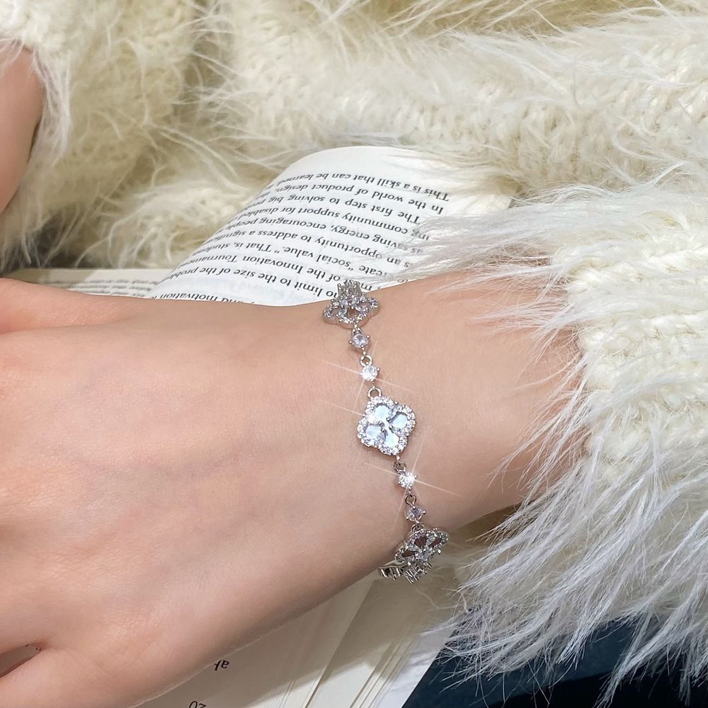 Viral Blommy Bracelet